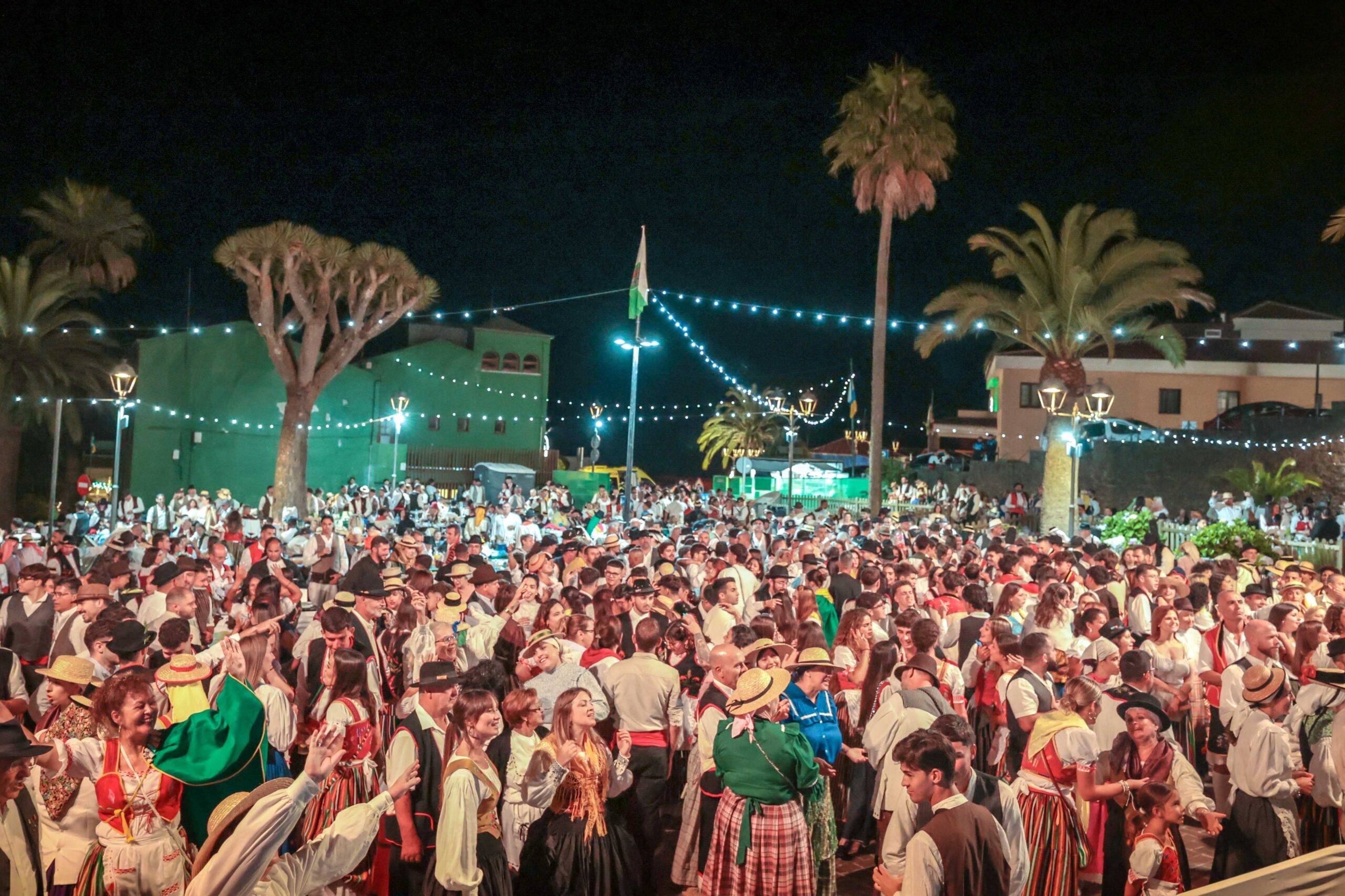 BAILEMAGOS La Esperanza (2)