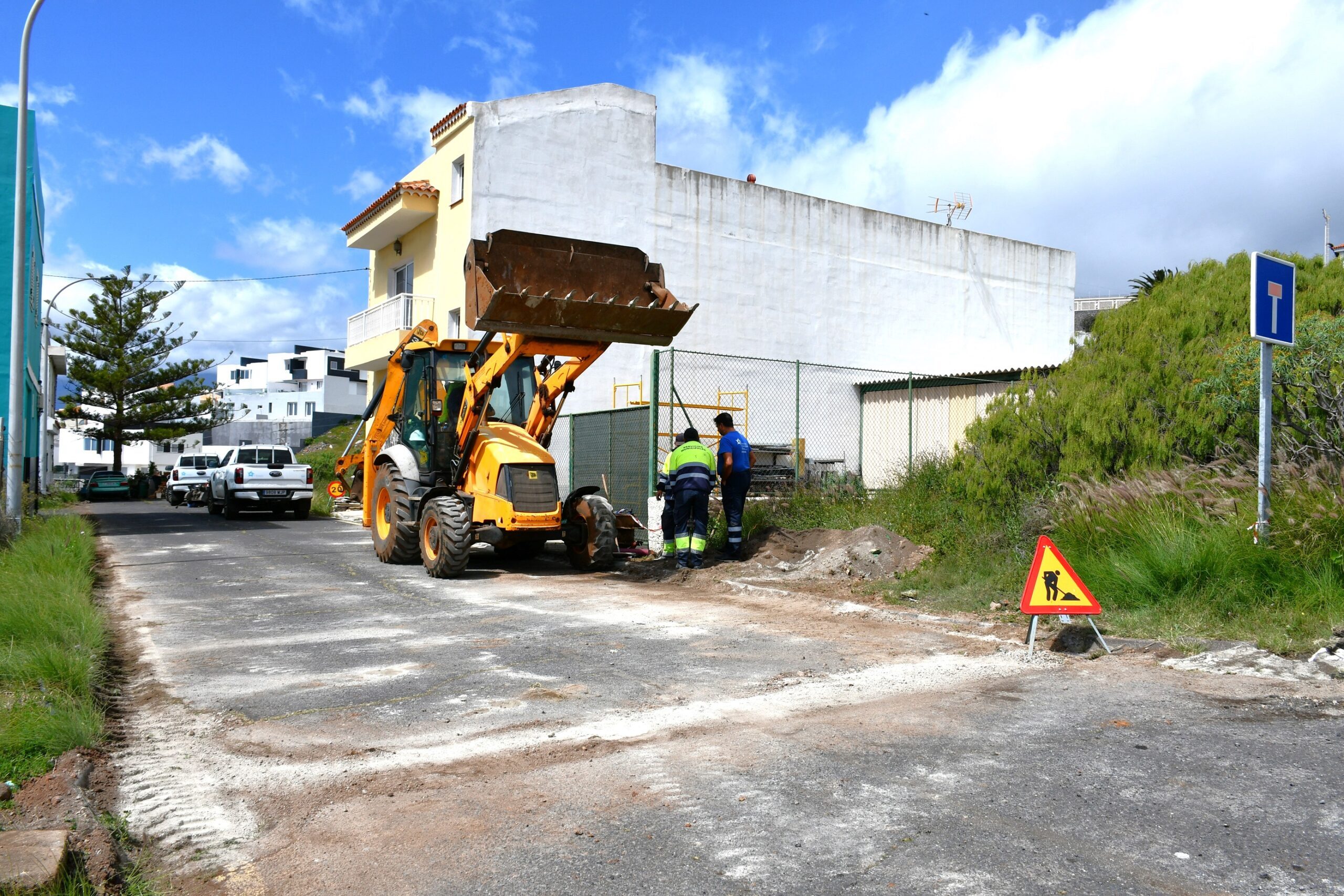 Renovación red de agua en calles de Llano Blanco (3)