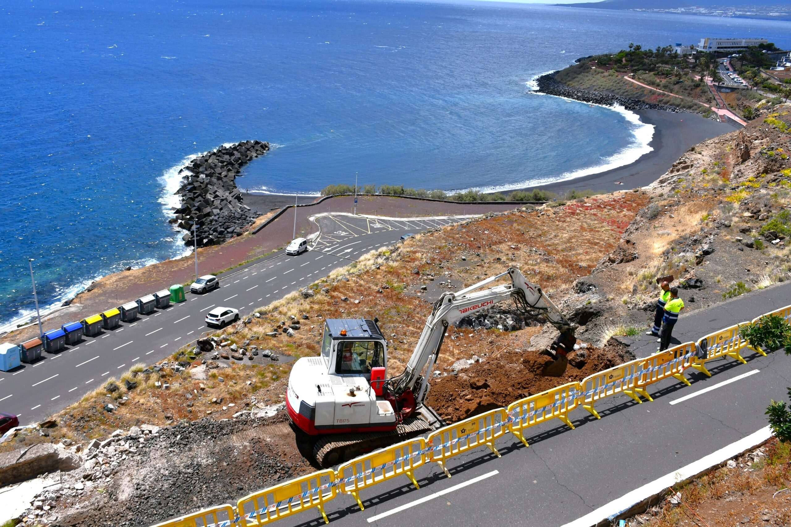 Obra carretera hacia Bocacangrejo (1)