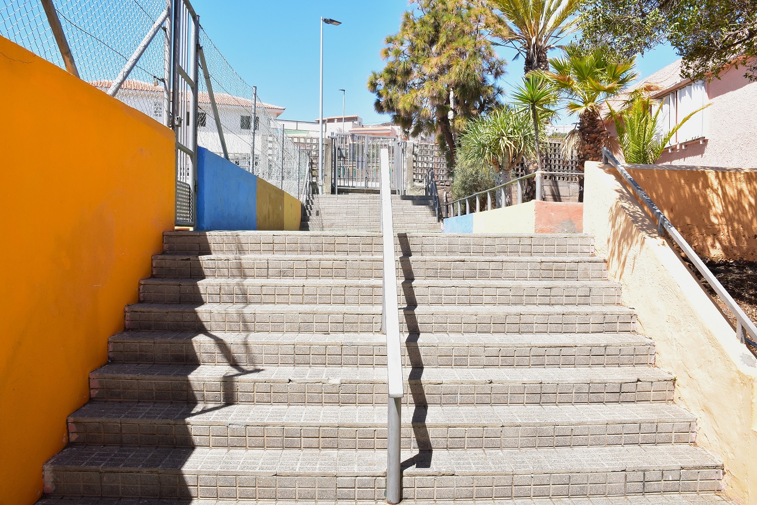 Problemas estructurales del CEIP San Isidro - Estado del cerramiento perimetral (2)