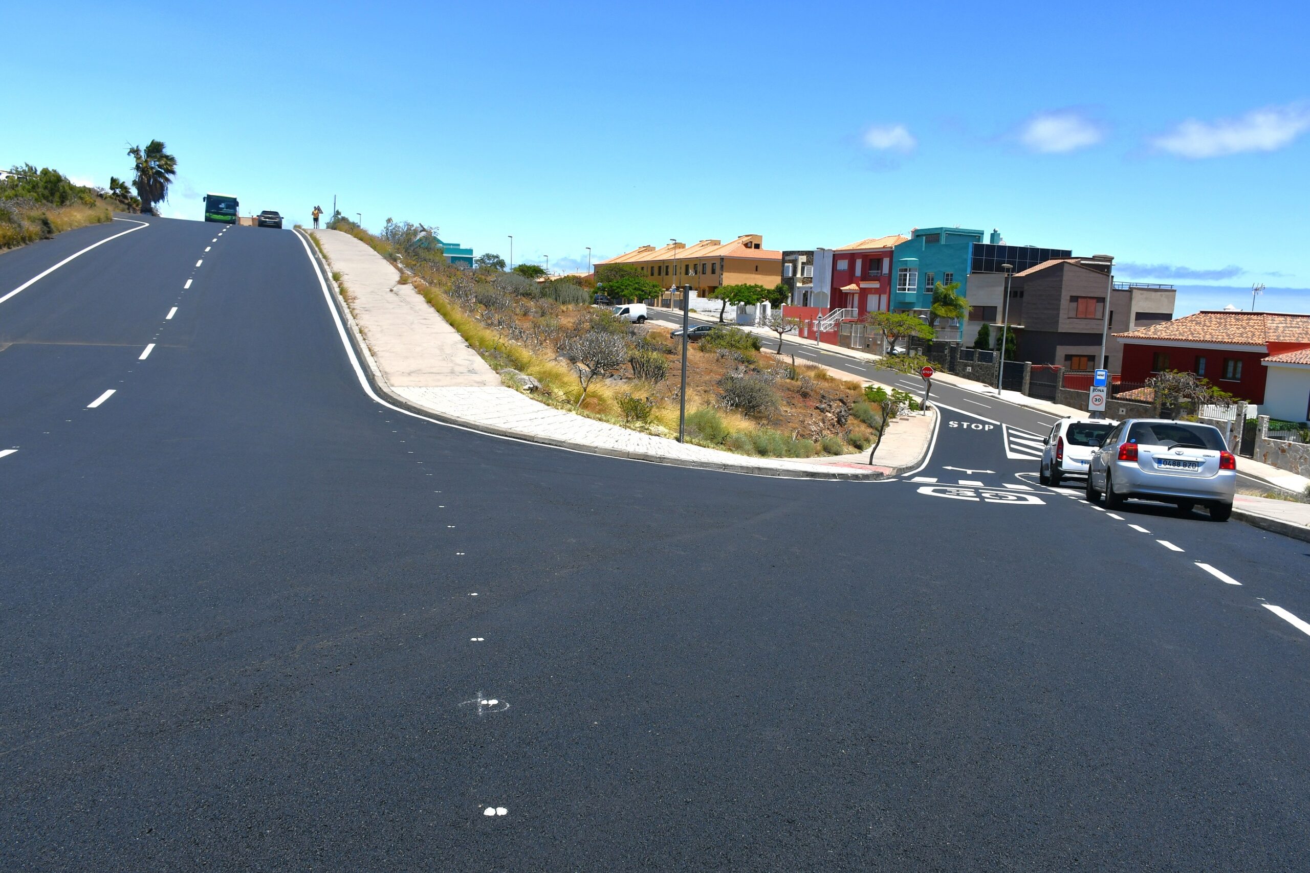Asfaltado carretera de acceso a Costanera (2)