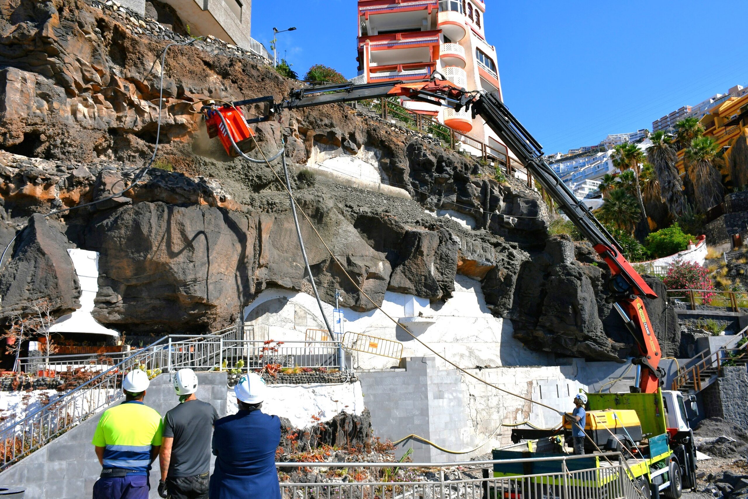 Avance obra de emergencia Talud de Tabaiba Baja (1)