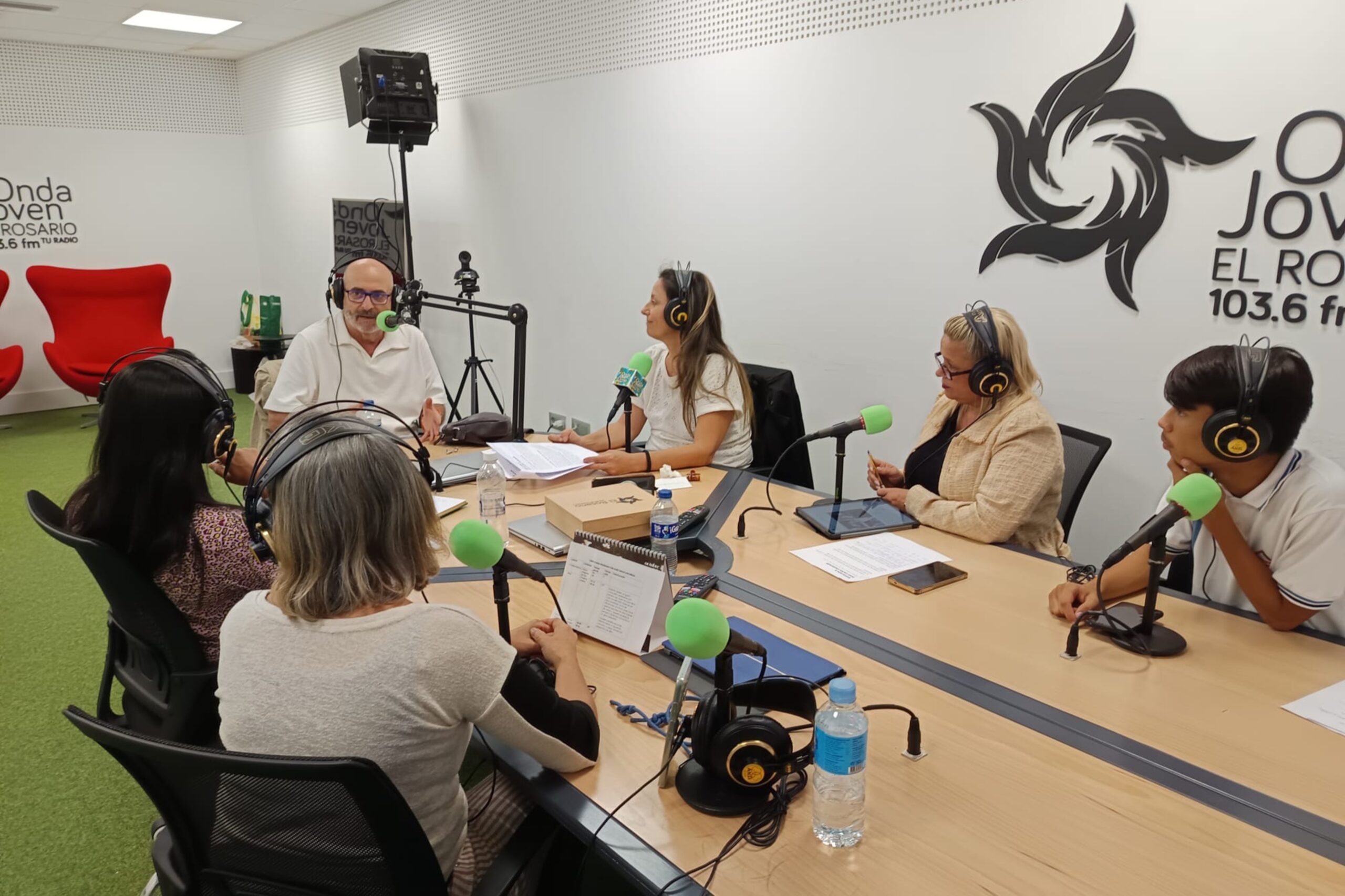 Charla Castañeda Taller Radio Municipal (2)