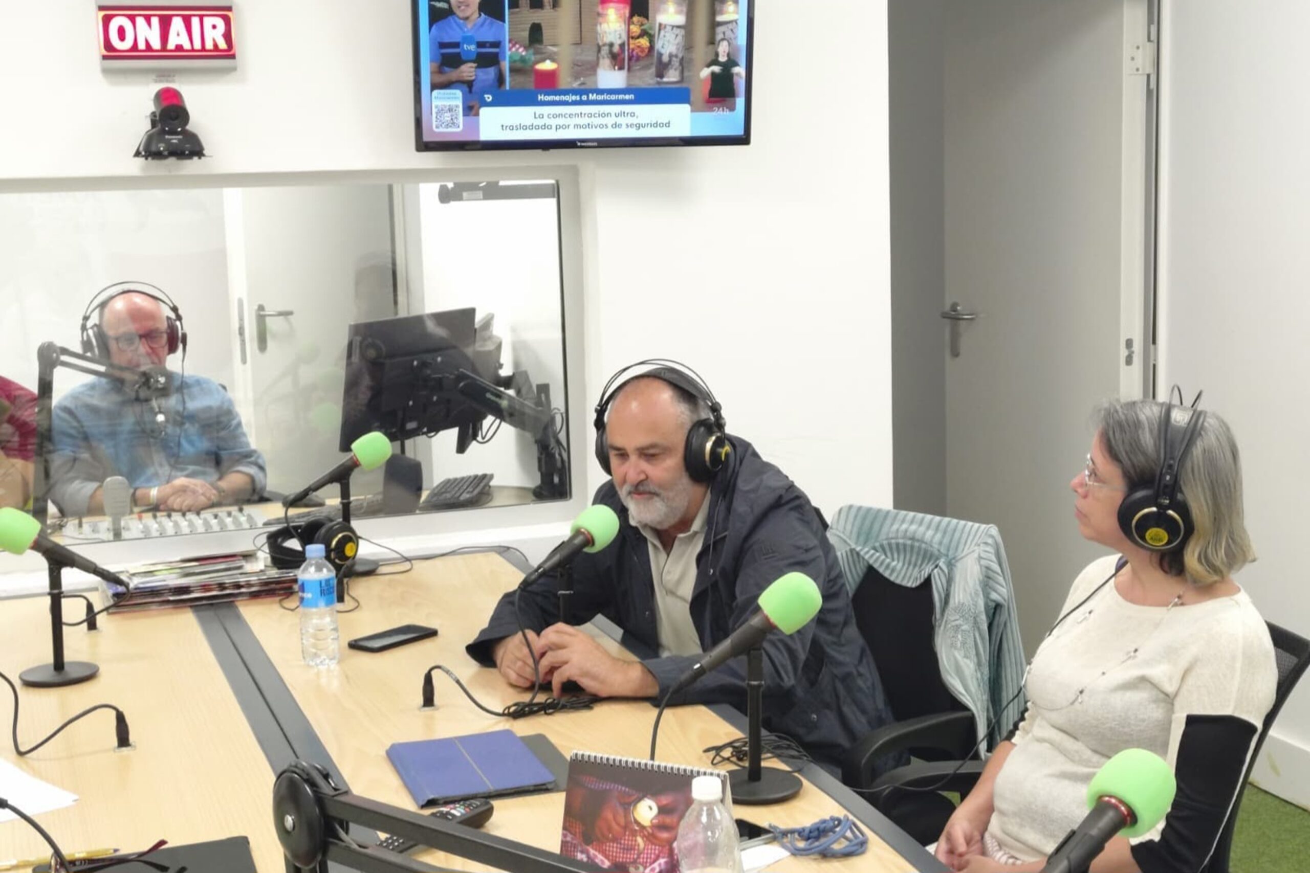 Charla Castañeda Taller Radio Municipal (4)